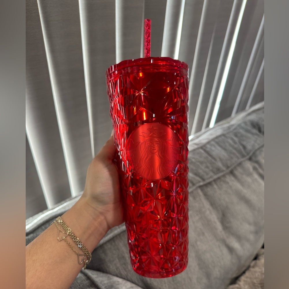 SOLD🌼 starbucks winter 2023 poinsettia Red Tumbler with Straw - Picture 2 of 9